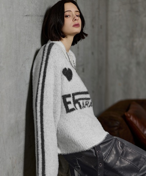 ERAR（エラー）の「【ERAR】オーバーサイズショート丈ハートロゴゲーム