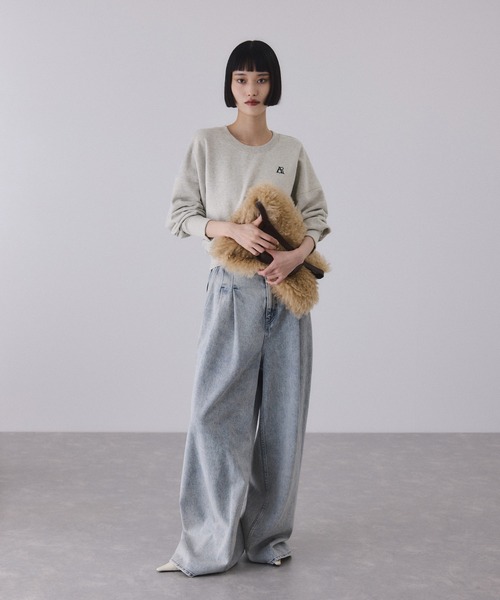 ADAM ET ROPE'(アダムエロペ)の「【サステナブル】パフスリーブスウェット(スウェット・レディース・ライトグレー/ダークブラウン/ピンク・FREE)」の6枚目の写真