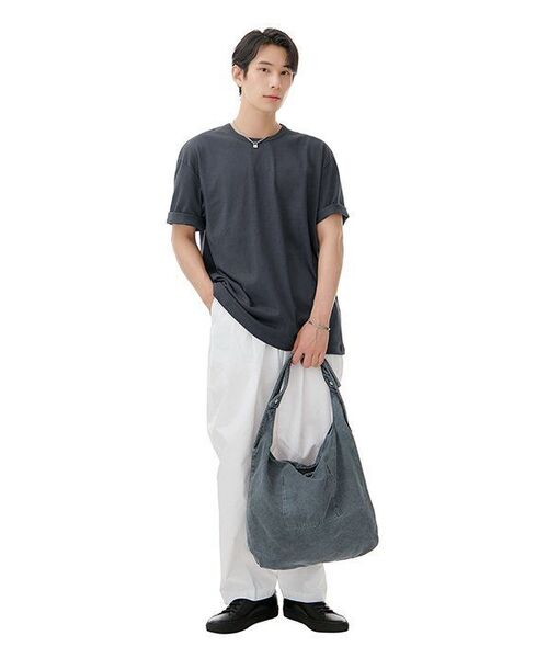 MUSINSA STANDARD（ムシンサスタンダード）の「リラックスフィットクルーネックTシャツ[ダークグレー]（Tシャツ/カットソー・メンズ・その他・MEDIUM/LARGE/X-LARGE/XX-LARGE/XXX-LARGE/SMALL）」の11枚目の写真