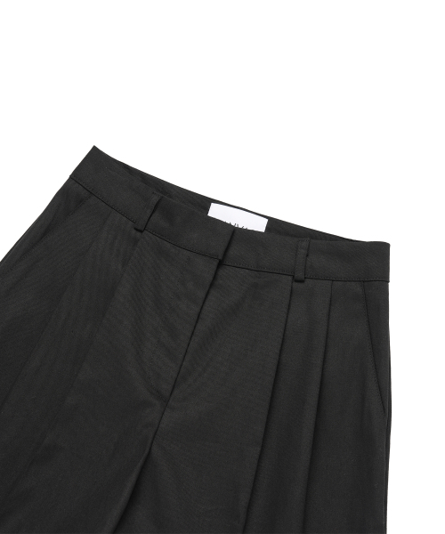 CNVS(ベティ ブープ)の「キャンバスコットンピンタックハーフパンツ_ブラック(その他パンツ・レディース・ブラック・SMALL/MEDIUM)」の3枚目の写真