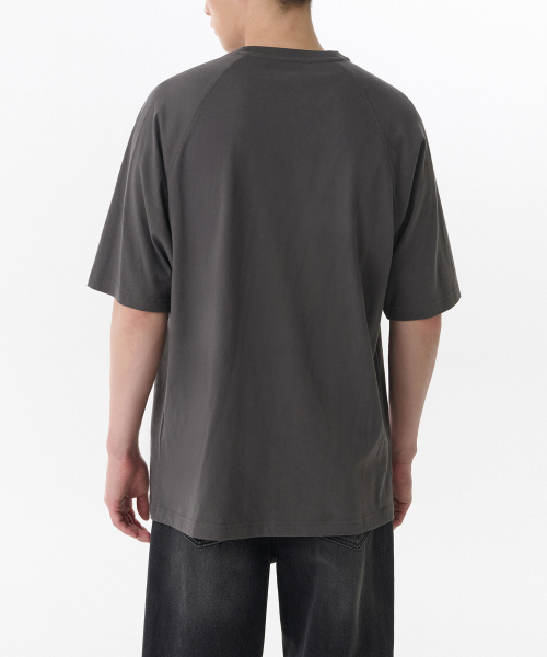 MUSINSA STANDARD（ムシンサスタンダード）の「リラックスドラグランTシャツ [ガンメタル]（Tシャツ/カットソー・メンズ・その他・SMALL/MEDIUM/LARGE/X-LARGE/XX-LARGE/XXX-LARGE）」の2枚目の写真