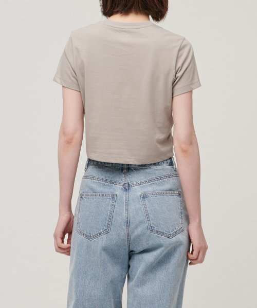 MUSINSA STANDARD WOMAN（ムシンサスタンダードウーマン）の「[クールタンダード] ウィメンズ クルーネック クロップTシャツ [マッシュルーム]（Tシャツ/カットソー・レディース・その他・SMALL/MEDIUM/LARGE/X-SMALL/X-LARGE）」の6枚目の写真