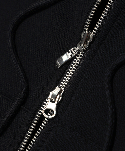 YOUHEE（ユヒ）の「FLOWER CORSAGE HOODIE ZIP-UP BLACK（パーカー・レディース・その他・FREE）」の7枚目の写真