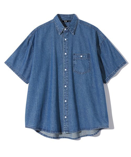 TRILLION(トリリオン)の「ストーンウォッシングオーバーフィットデニム半袖シャツ(MIDDLE BLUE)(シャツ/ブラウス・レディース・その他・MEDIUM/LARGE/X-LARGE)」の4枚目の写真