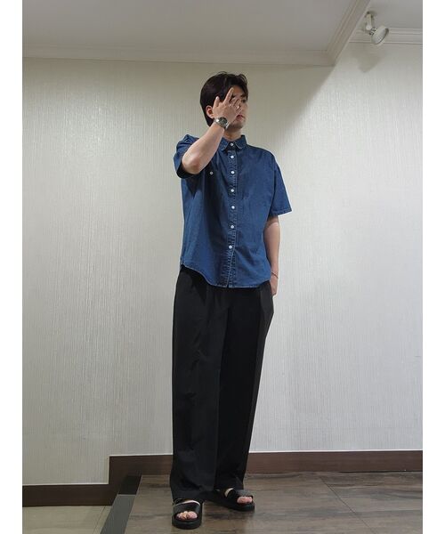 TRILLION(トリリオン)の「ストーンウォッシングオーバーフィットデニム半袖シャツ(MIDDLE BLUE)(シャツ/ブラウス・レディース・その他・MEDIUM/LARGE/X-LARGE)」の16枚目の写真