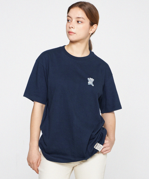 GRAVER（グレーバー）の「[ユニセックス]スモールクラウドベアスマイル半袖Tシャツ_ネイビー（Tシャツ/カットソー・レディース・ネイビー・SMALL/LARGE/MEDIUM）」の2枚目の写真