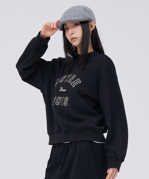 CHASECULT（チェイスカルト）の「女性ミンク裏起毛モックネックスウェット-ブラック（スウェット・レディース・ブラック・85/90）」の2枚目の写真