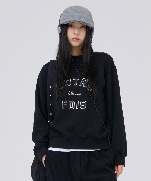 CHASECULT（チェイスカルト）の「女性ミンク裏起毛モックネックスウェット-ブラック（スウェット・レディース・ブラック・85/90）」の3枚目の写真