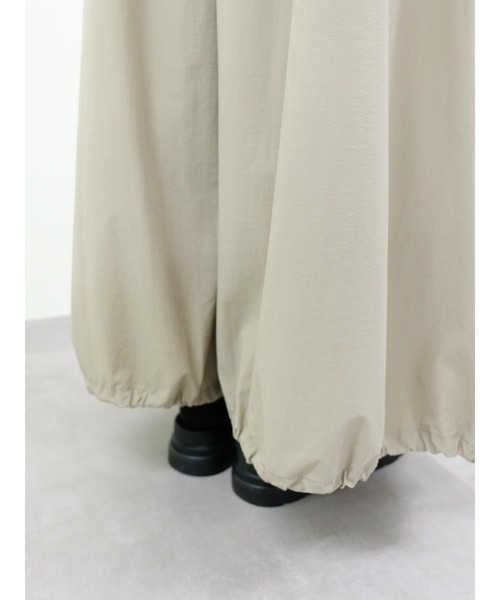 DOLLUPOOPS（ドールアップウップス）の「バルーンシルエットタフタパンツ（その他パンツ・レディース・ブラック/ライトベージュ/カーキ・FREE）」の19枚目の写真