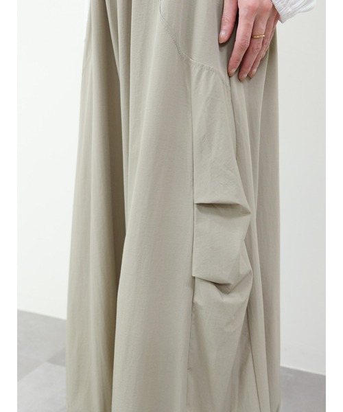 DOLLUPOOPS（ドールアップウップス）の「バルーンシルエットタフタパンツ（その他パンツ・レディース・ブラック/ライトベージュ/カーキ・FREE）」の20枚目の写真