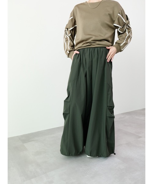 DOLLUPOOPS（ドールアップウップス）の「バルーンシルエットタフタパンツ（その他パンツ・レディース・ブラック/ライトベージュ/カーキ・FREE）」の10枚目の写真