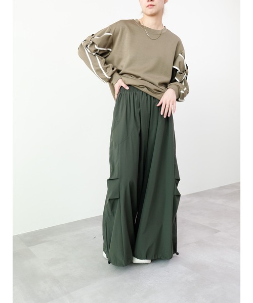 DOLLUPOOPS（ドールアップウップス）の「バルーンシルエットタフタパンツ（その他パンツ・レディース・ブラック/ライトベージュ/カーキ・FREE）」の12枚目の写真