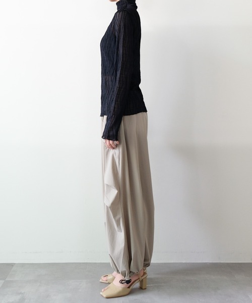 DOLLUPOOPS(ドールアップウップス)の「バルーンシルエットタフタパンツ(その他パンツ・レディース・ブラック/ライトベージュ/カーキ・FREE)」の20枚目の写真