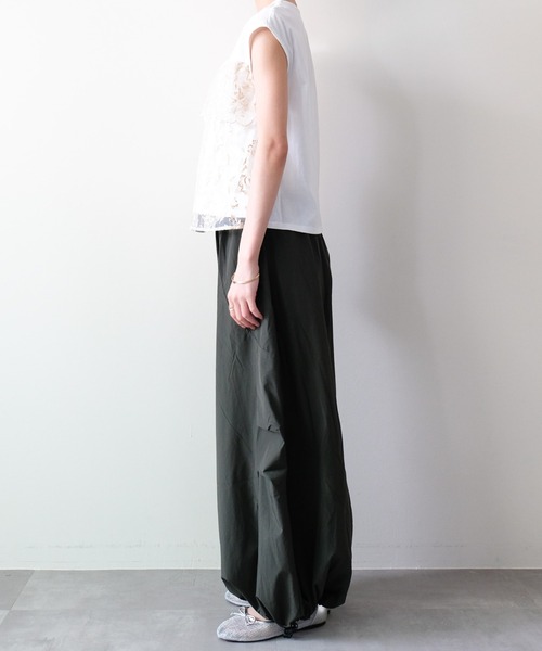 DOLLUPOOPS(ドールアップウップス)の「バルーンシルエットタフタパンツ(その他パンツ・レディース・ブラック/ライトベージュ/カーキ・FREE)」の14枚目の写真