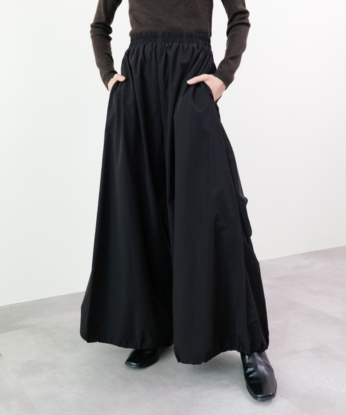 DOLLUPOOPS(ドールアップウップス)の「バルーンシルエットタフタパンツ(その他パンツ・レディース・ブラック/ライトベージュ/カーキ・FREE)」の22枚目の写真