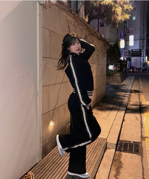 HIGH SCHOOL DISCO（ハイスクールディスコ）の「ディスコスティック トラックパンツ_ブラック（スウェットパンツ・レディース・その他・FREE）」の3枚目の写真