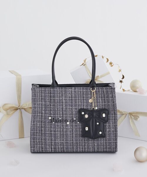 Maison de FLEUR（メゾンドフルール）の「リボンビジューパスケース（パスケース・レディース・ブラック/ライトピンク・FREE）」の5枚目の写真