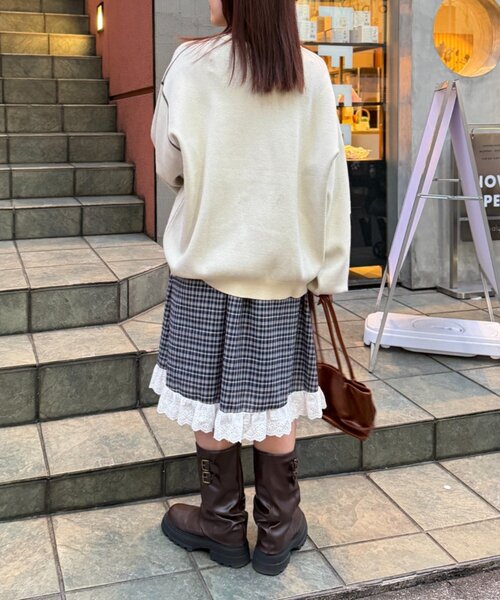 w closet（ダブルクローゼット）の「エルボーパッチニット（ニット/セーター・レディース・アイボリー/グレー/ネイビー/イエロー/ピンク・FREE）」の12枚目の写真