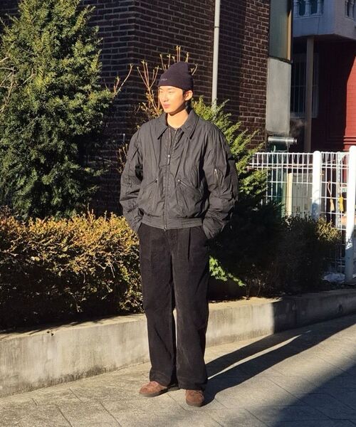 EXCONTAINER(エックスコンテナ)の「ワンタックワイドコーデュロイパンツ (ブラック)(その他パンツ・メンズ・その他・MEDIUM/LARGE/X-LARGE/SMALL)」の5枚目の写真