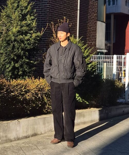 EXCONTAINER(エックスコンテナ)の「ワンタックワイドコーデュロイパンツ (ブラック)(その他パンツ・メンズ・その他・MEDIUM/LARGE/X-LARGE/SMALL)」の6枚目の写真