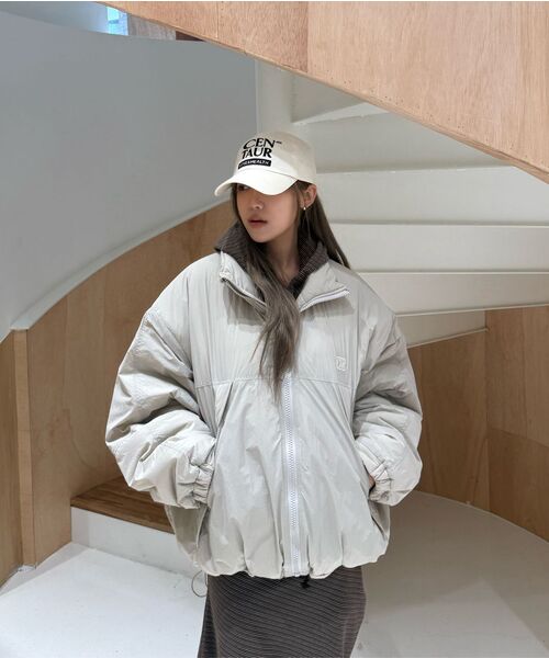 CENTAUR.KR（セントール）の「CENTAUR OVERSIZED PADDED JUMPER_LIGHT BEIGE（ダウンジャケット/コート・レディース・その他・F）」の8枚目の写真