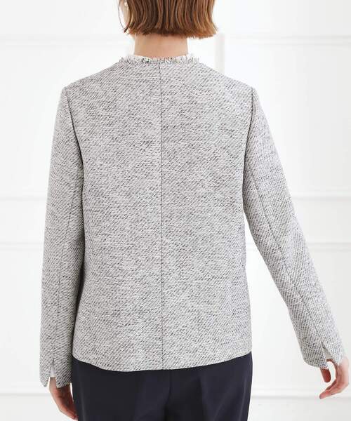 grove（グローブ）の「【ハレの日・通勤】きちんとからカジュアルまで着回せる、ミドル丈ツイードジャケット（ノーカラージャケット・レディース・ブラック系3/ブルー系8/ネイビー・02/01/03/04/05）」の22枚目の写真