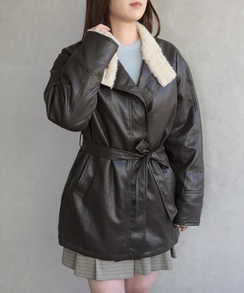 31 Sons de mode(トランテアン ソン ドゥ モード)の「フェイクレザーファーミドルジャケット(その他アウター・レディース・ブラウン/ブラック・フリ-)」の3枚目の写真