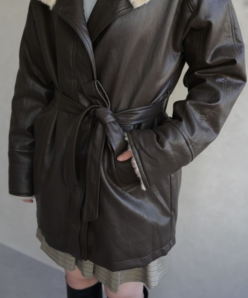 31 Sons de mode(トランテアン ソン ドゥ モード)の「フェイクレザーファーミドルジャケット(その他アウター・レディース・ブラウン/ブラック・フリ-)」の7枚目の写真