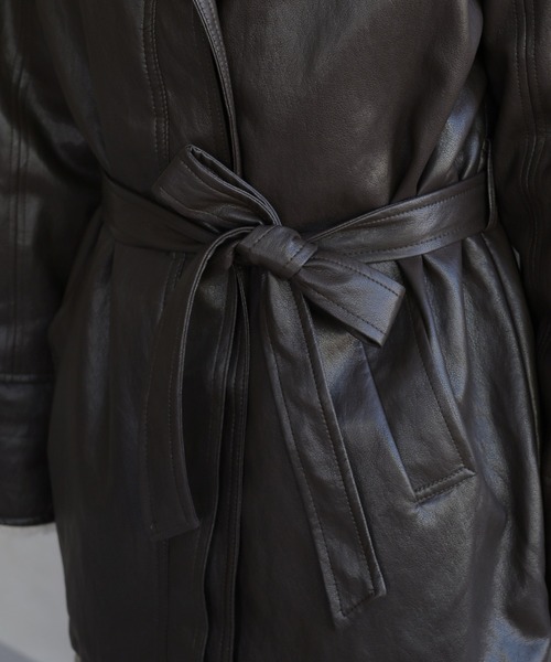 31 Sons de mode(トランテアン ソン ドゥ モード)の「フェイクレザーファーミドルジャケット(その他アウター・レディース・ブラウン/ブラック・フリ-)」の10枚目の写真