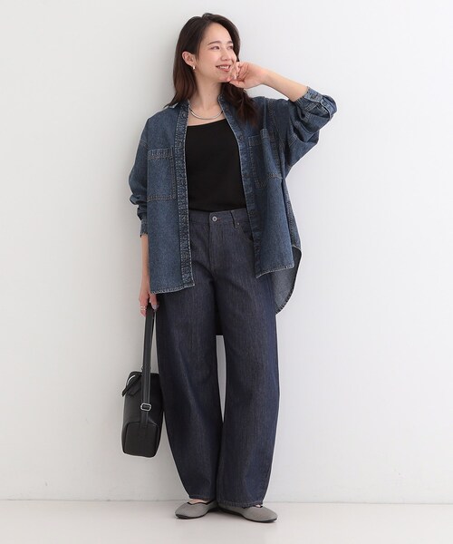 SHOO・LA・RUE（シューラルー）の「【洗濯機可/体型カバー】こなれ感をプラスする BIGポケットやわらかデニムシャツ（シャツ/ブラウス・レディース・ライトグレー/ブルー系その他/ライトブルー・03/02/01/04）」の6枚目の写真