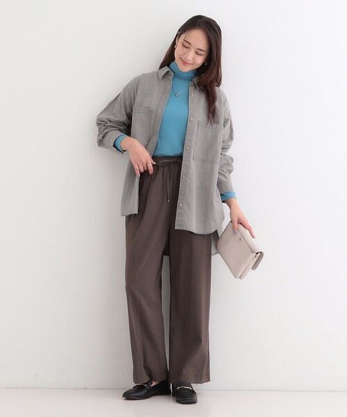 SHOO・LA・RUE（シューラルー）の「【洗濯機可/体型カバー】こなれ感をプラスする BIGポケットやわらかデニムシャツ（シャツ/ブラウス・レディース・ライトグレー/ブルー系その他/ライトブルー・03/02/01/04）」の10枚目の写真