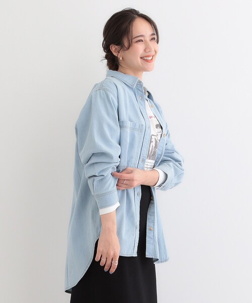 SHOO・LA・RUE（シューラルー）の「【洗濯機可/体型カバー】こなれ感をプラスする BIGポケットやわらかデニムシャツ（シャツ/ブラウス・レディース・ライトグレー/ブルー系その他/ライトブルー・03/02/01/04）」の13枚目の写真
