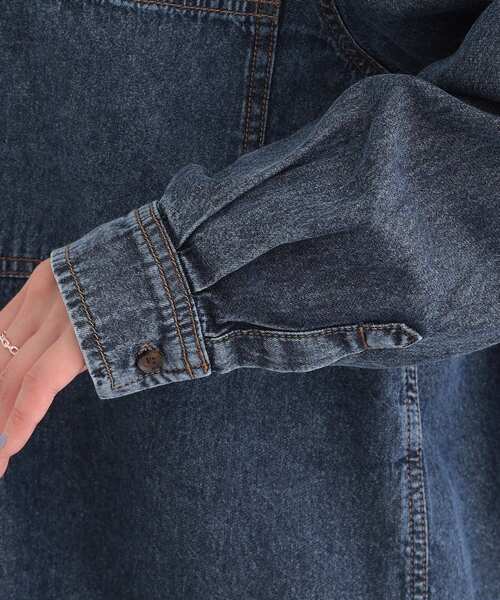 SHOO・LA・RUE（シューラルー）の「【洗濯機可/体型カバー】こなれ感をプラスする BIGポケットやわらかデニムシャツ（シャツ/ブラウス・レディース・ライトグレー/ブルー系その他/ライトブルー・03/02/01/04）」の21枚目の写真
