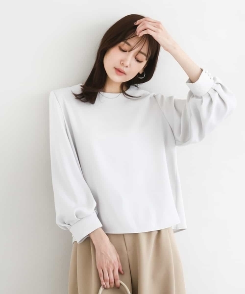 MK MICHEL KLEIN(エムケーミッシェルクラン)の「ボリュームスリーブブラウス/撥水/防シワ/洗える(シャツ/ブラウス・レディース・ネイビー/ライトグレー・38)」の2枚目の写真