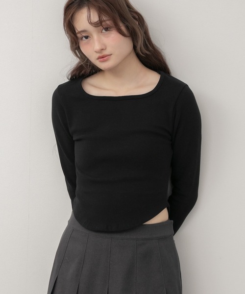 HEILIS（ヘイリス）の「スクエアネックコンパクトカットソー / オフホワイト アイボリー ホワイト グレー ブラック カットソー 長袖 トップス 春服 夏服 秋服 インナー 韓国 ノームコア カジュアル シンプル 無地 ヘルシー Tシャツ コンパクト クロップド（Tシャツ/カットソー・レディース・オフホワイト/グレー/ブラック・FREE）」の3枚目の写真