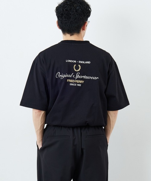FRED PERRY/フレッドペリー] 別注 ORIGINAL SPORTSWEAR バック刺繍ロゴ