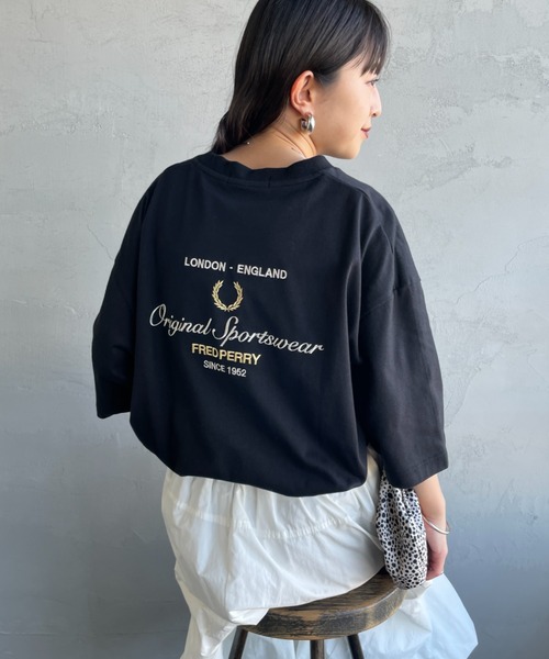 FRED PERRY/フレッドペリー] 別注 ORIGINAL SPORTSWEAR バック刺繍ロゴ