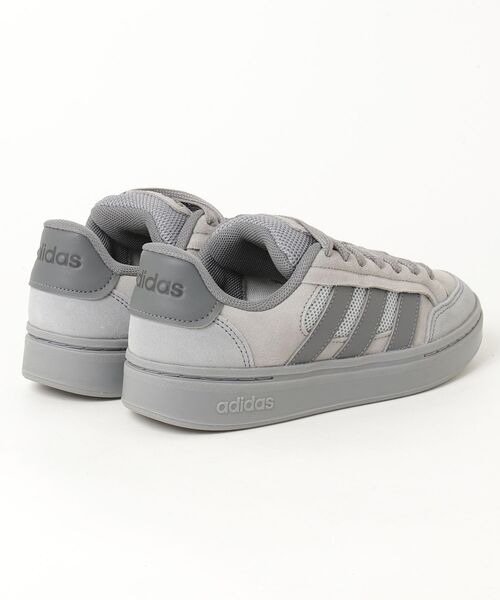 adidas(アディダス)の「【別注】アディダス adidas グランドコート アルファ 限定コラボ(スニーカー・メンズ・グレー・25.0cm/25.5cm/26.0cm/26.5cm/27.0cm/27.5cm/28.0cm)」の2枚目の写真
