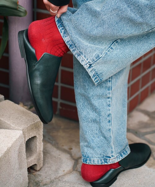alfredoBANNISTER（アルフレッドバニスター）の「【26S/S 新色追加】ソフトレザー ドレープシューズ / スリッポンシューズ（スリッポン・メンズ・キャメル/ブラック/ネイビー/ワイン・41/40/39/45/44/43/42）」の8枚目の写真
