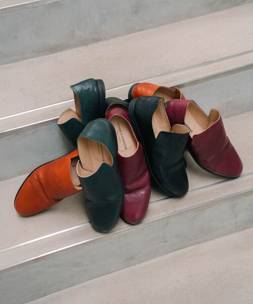 alfredoBANNISTER（アルフレッドバニスター）の「【26S/S 新色追加】ソフトレザー ドレープシューズ / スリッポンシューズ（スリッポン・メンズ・キャメル/ブラック/ネイビー/ワイン・41/40/39/45/44/43/42）」の6枚目の写真