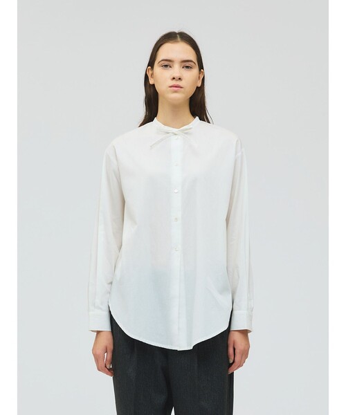 mizuiroind（ミズイロインド）の「mizuiro ind リボンタイロングシャツ（シャツ/ブラウス・レディース・ベージュ/オフホワイト/ライトブルー・FREE）」の2枚目の写真