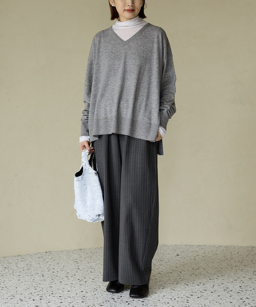 IENA（イエナ）の「《追加3》リヨセルカシミヤタートルネック（Tシャツ/カットソー・レディース・ブラック/ライトグレー/ホワイト/ピンク・FREE）」の7枚目の写真