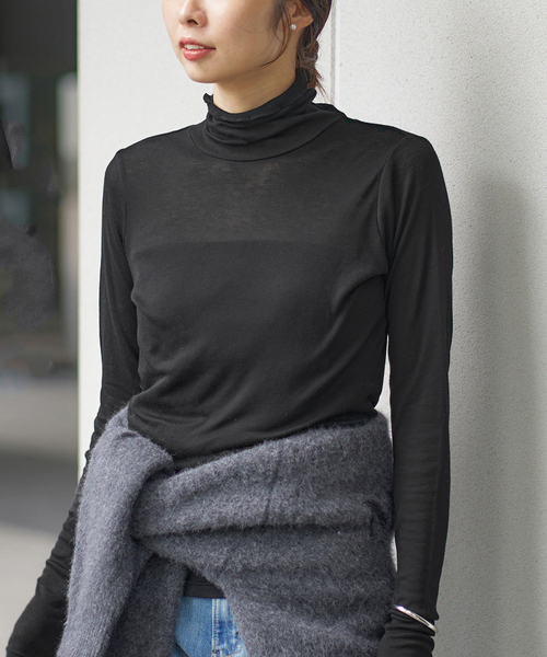 IENA（イエナ）の「《追加3》リヨセルカシミヤタートルネック（Tシャツ/カットソー・レディース・ブラック/ライトグレー/ホワイト/ピンク・FREE）」の10枚目の写真