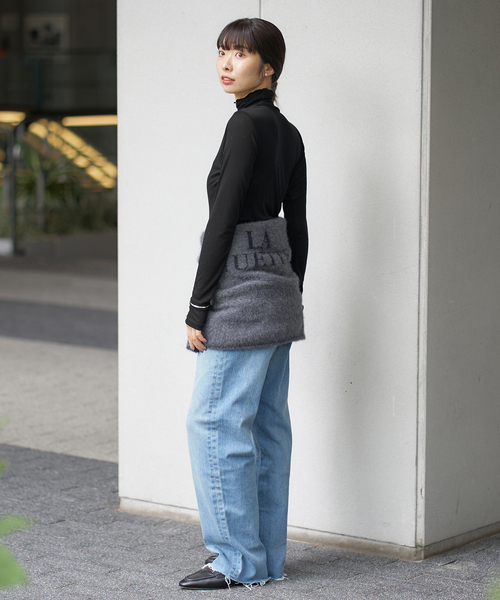 IENA（イエナ）の「《追加3》リヨセルカシミヤタートルネック（Tシャツ/カットソー・レディース・ブラック/ライトグレー/ホワイト/ピンク・FREE）」の14枚目の写真