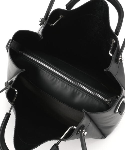 NATURAL BEAUTY BASIC（ナチュラルビューティーベーシック）の「◇メタルハンドルタックショルダーバッグ（ショルダーバッグ・レディース・ダークブラウン/ベージュ/ブラック・ﾌﾘ-）」の11枚目の写真