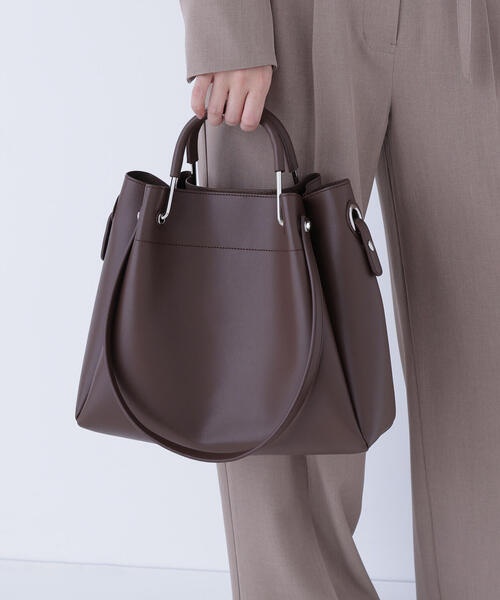 NATURAL BEAUTY BASIC（ナチュラルビューティーベーシック）の「◇メタルハンドルタックショルダーバッグ（ショルダーバッグ・レディース・ダークブラウン/ベージュ/ブラック・ﾌﾘ-）」の14枚目の写真