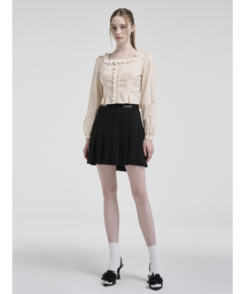 ETMON(エトモン)の「Square Frill Blouse, Light Beige(シャツ/ブラウス・レディース・その他・M)」の4枚目の写真