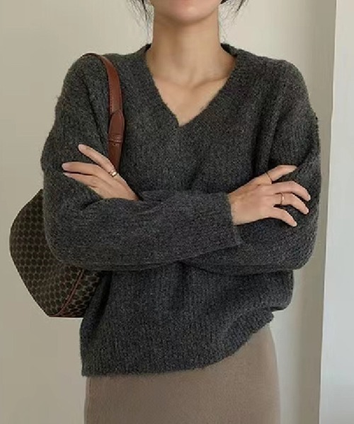 SallyLunn(サリーラン)の「ベーシックカジュアル Vネックニット(ニット/セーター・レディース・グレー/ベージュ/ダークグレー・LARGE/MEDIUM)」の6枚目の写真