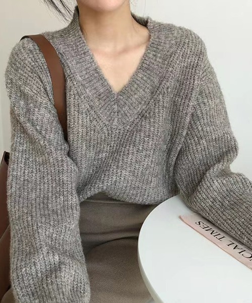 SallyLunn(サリーラン)の「ベーシックカジュアル Vネックニット(ニット/セーター・レディース・グレー/ベージュ/ダークグレー・LARGE/MEDIUM)」の7枚目の写真