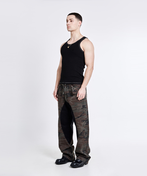 51%(フィフティーワンパーセント)の「Lining cargo pants - camo black(デニムパンツ・メンズ・その他・L/M)」の3枚目の写真